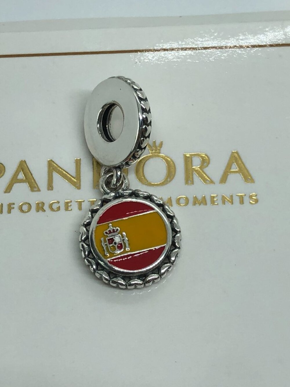 ✨🔥Pandora Spain Flag Charm S925 Silver with box